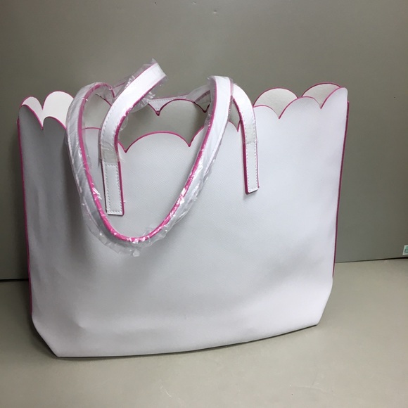 Wacoal Handbags - Waco New Pocket Book Tote.  P3-90